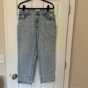 Abercrombie Ultra High Rise Ankle Straight Size 14R